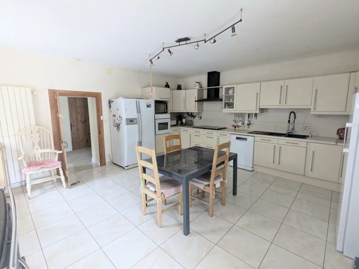 Image No.7-3 Bed House for sale