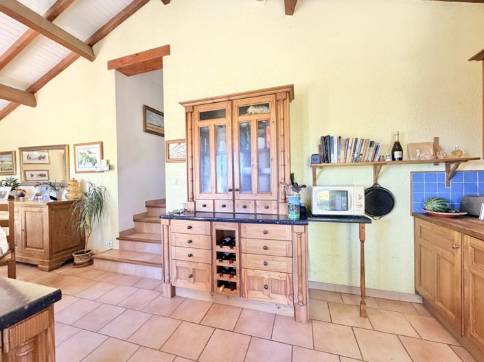 Image No.14-3 Bed House for sale