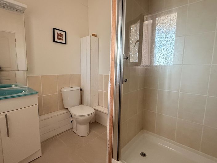 Image No.13-2 Bed House for sale