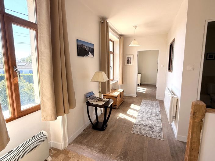 Image No.9-2 Bed House for sale