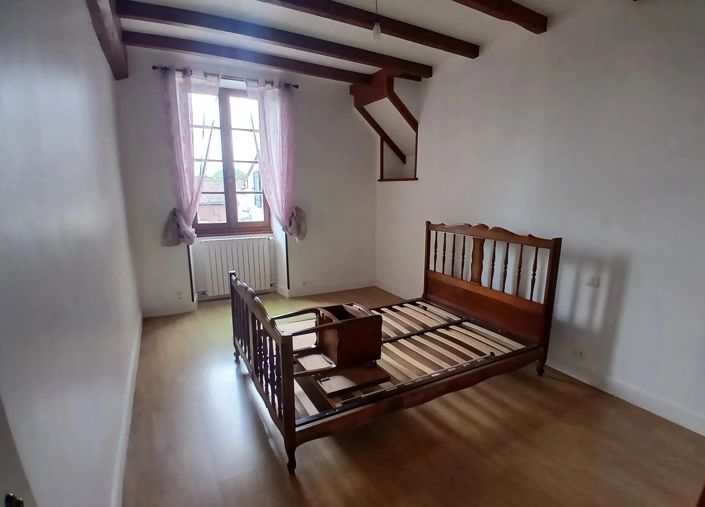 Image No.6-5 Bed House for sale