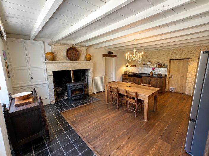 Image No.3-4 Bed House for sale