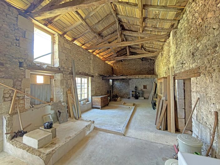 Image No.9-4 Bed House for sale