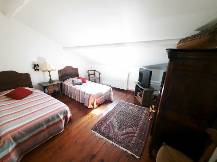 Image No.14-3 Bed House for sale