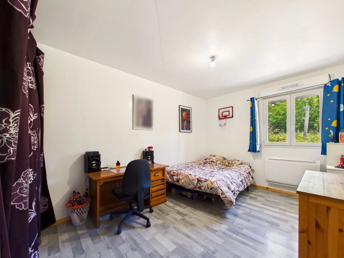 Image No.7-4 Bed House for sale