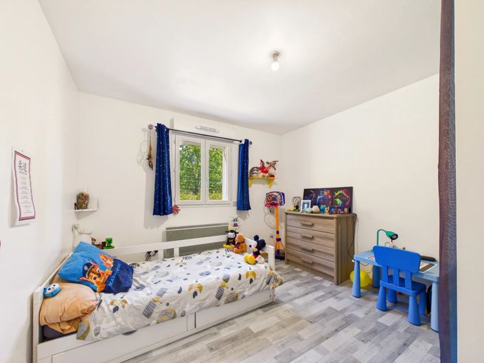 Image No.8-4 Bed House for sale