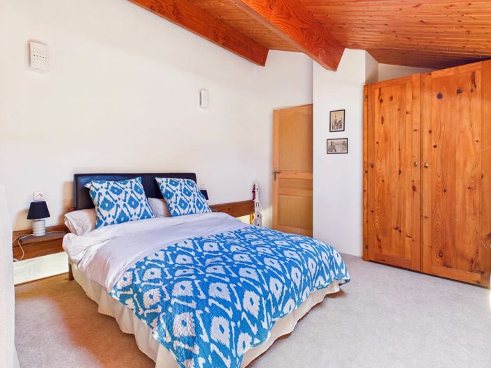 Image No.13-4 Bed Village House for sale
