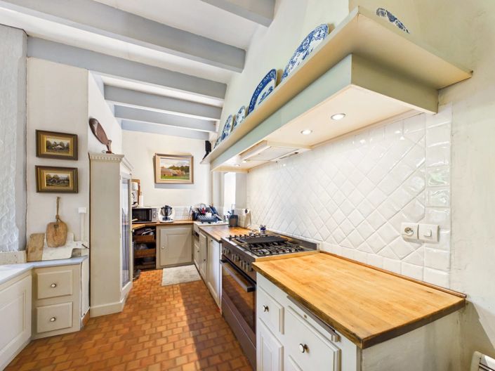 Image No.5-5 Bed Village House for sale