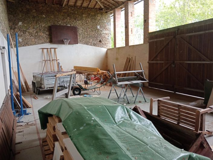 Image No.11-9 Bed Farmhouse for sale