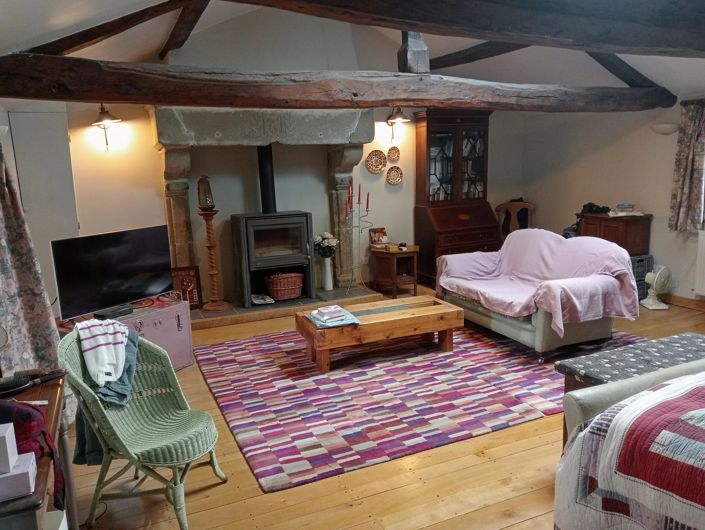 Image No.6-9 Bed Farmhouse for sale