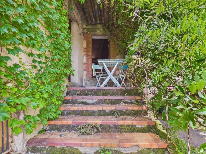 Image No.11-3 Bed House for sale