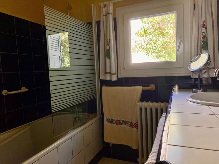 Image No.15-3 Bed House for sale