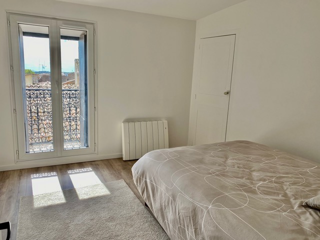 Image No.12-4 Bed House for sale