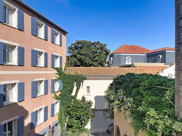 Image No.5-2 Bed Property for sale