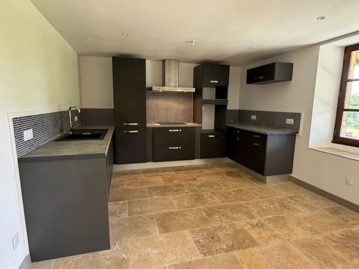 Image No.4-4 Bed House for sale