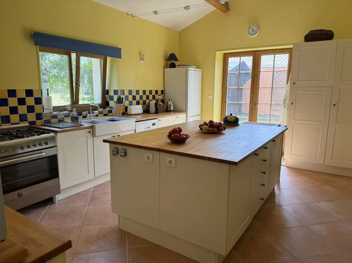 Image No.5-5 Bed House for sale