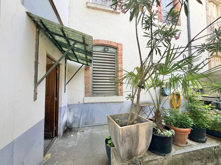 Image No.10-6 Bed House for sale