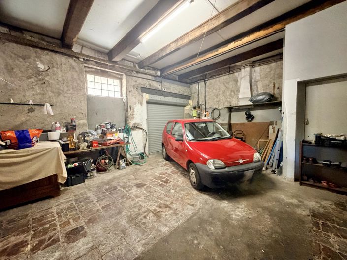 Image No.15-6 Bed House for sale