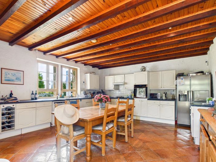 Image No.5-4 Bed House for sale