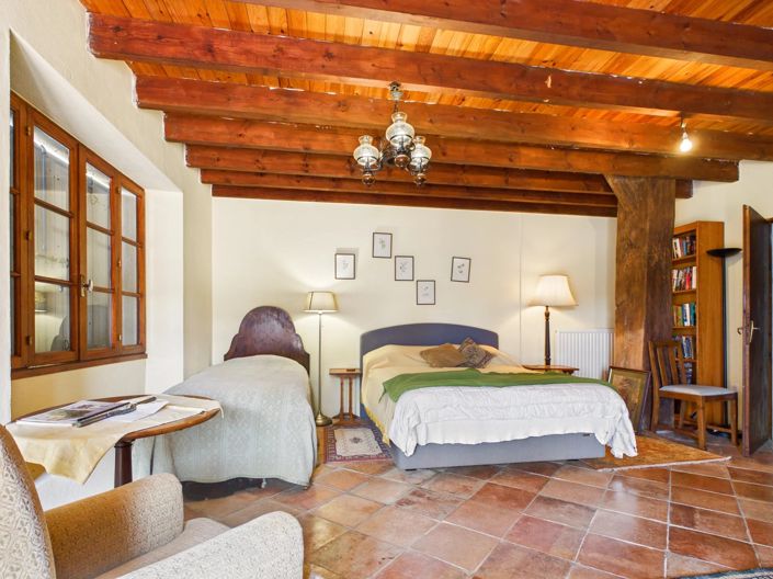Image No.8-4 Bed House for sale