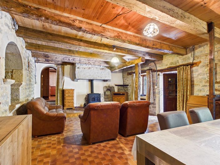 Image No.11-2 Bed House for sale