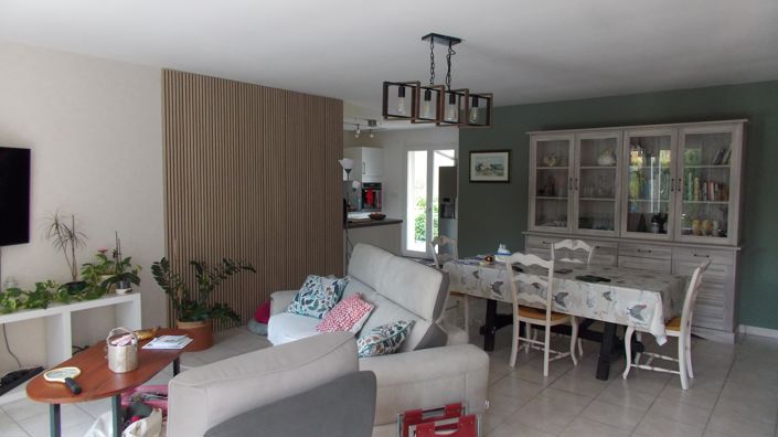 Image No.10-4 Bed House for sale