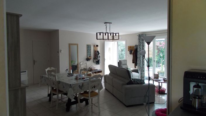 Image No.15-4 Bed House for sale