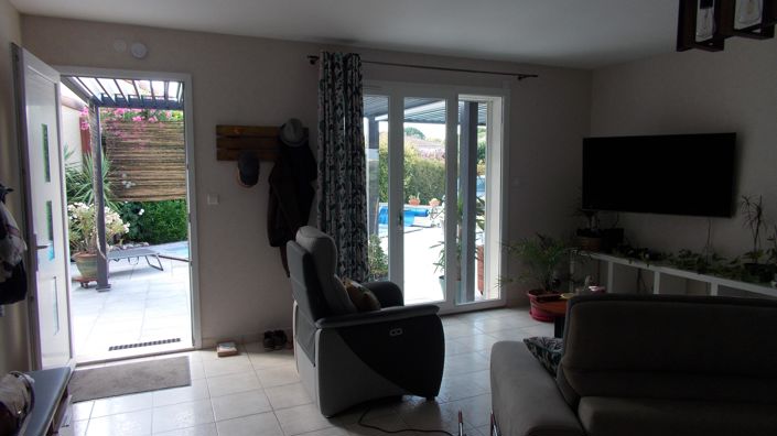 Image No.9-4 Bed House for sale