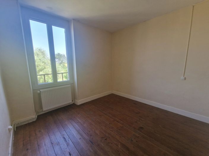 Image No.13-4 Bed Village House for sale