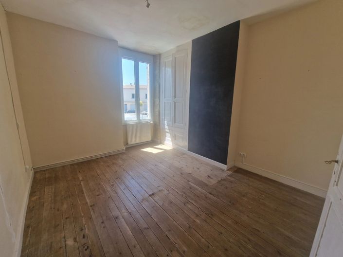 Image No.14-4 Bed Village House for sale