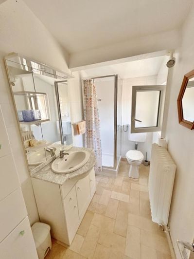 Image No.11-7 Bed House for sale