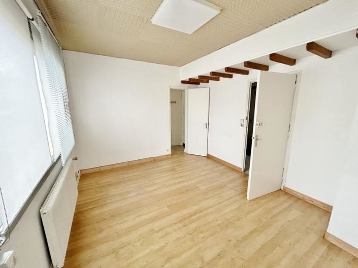 Image No.13-7 Bed House for sale