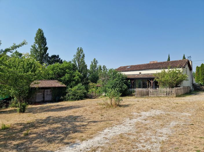 Image No.12-4 Bed Farmhouse for sale