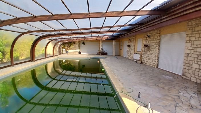 Image No.2-4 Bed House for sale