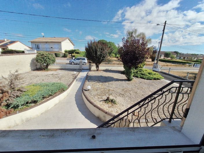 Image No.15-4 Bed House for sale