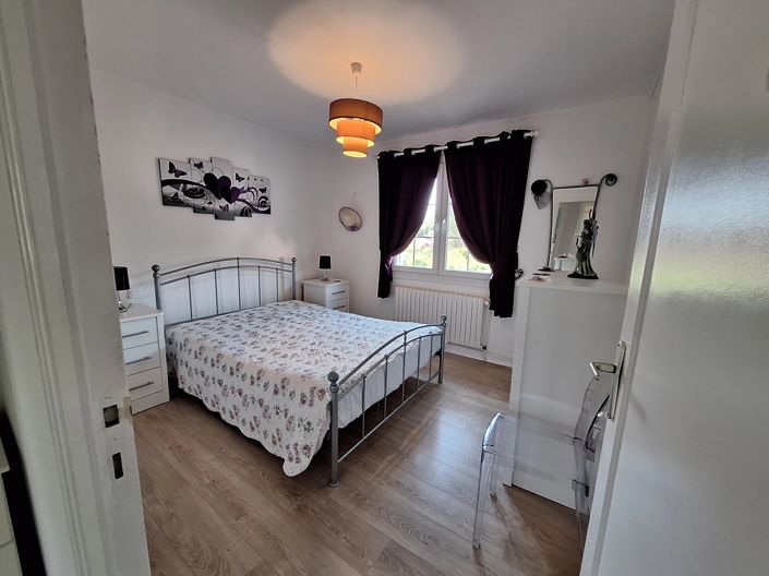 Image No.6-4 Bed House for sale