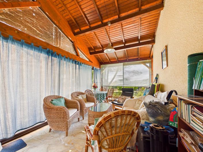 Image No.11-3 Bed House for sale