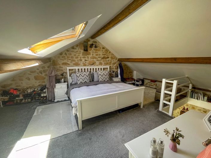 Image No.7-4 Bed House for sale