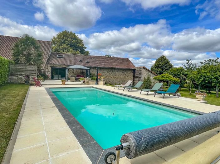 Image No.8-4 Bed House for sale