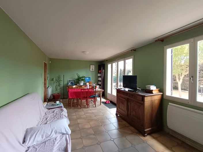 Image No.3-5 Bed House for sale