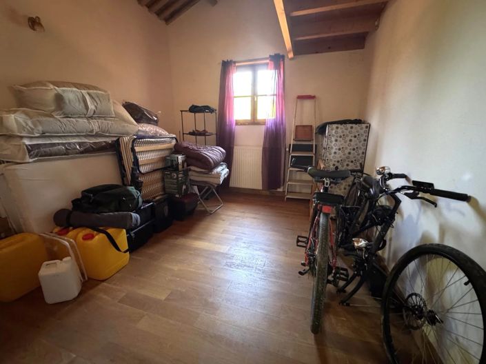 Image No.11-3 Bed Village House for sale