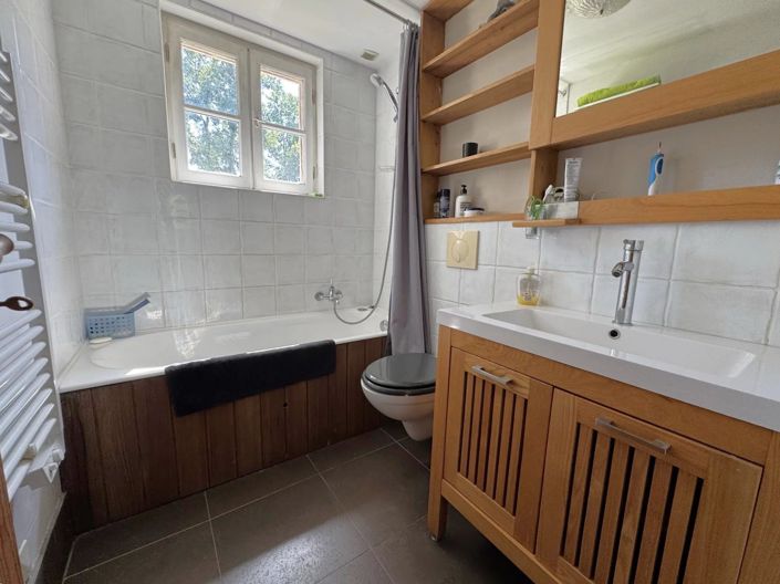 Image No.12-3 Bed Village House for sale
