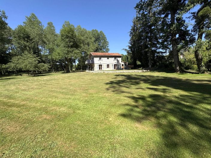 Image No.14-3 Bed Village House for sale