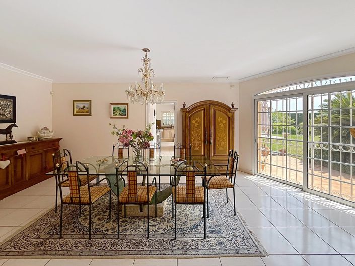 Image No.4-5 Bed House for sale