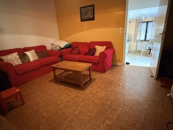 Image No.3-3 Bed House for sale
