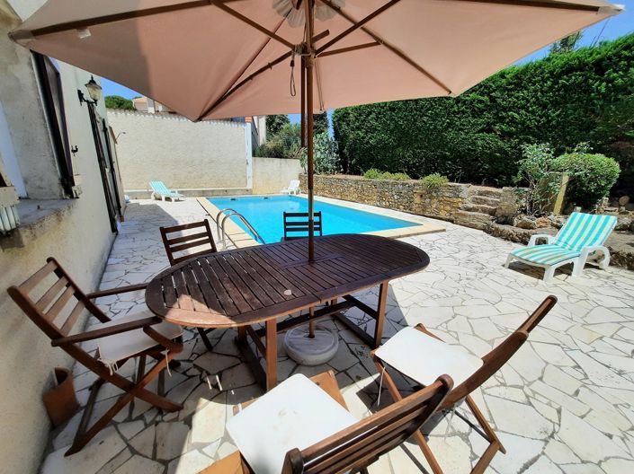 Image No.5-5 Bed House for sale