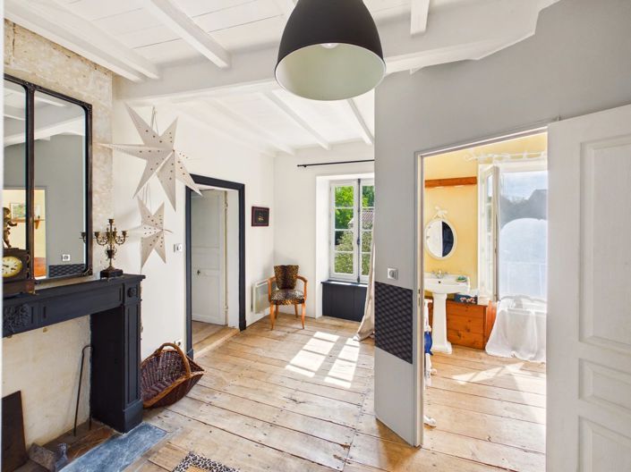 Image No.10-4 Bed House for sale