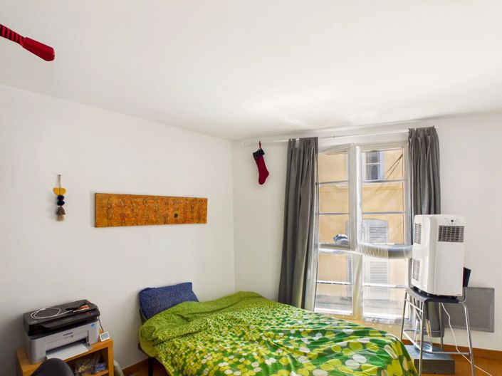 Image No.8-2 Bed Property for sale