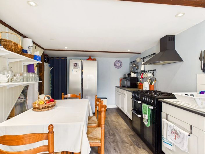 Image No.13-6 Bed House for sale