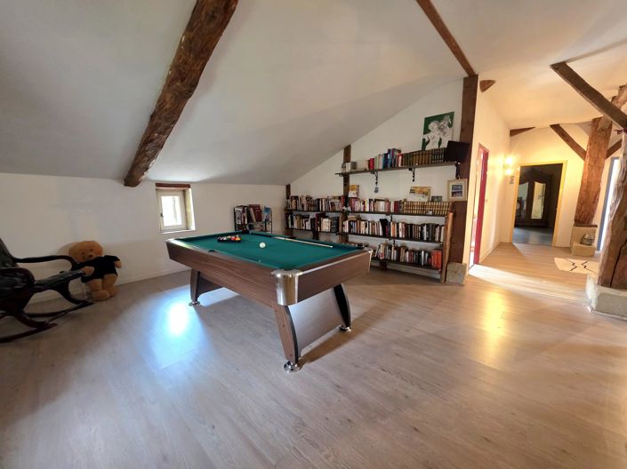 Image No.10-5 Bed House for sale